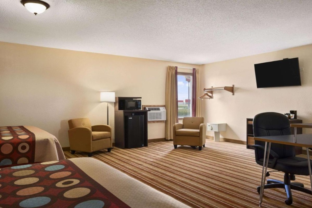 Super 8 by Wyndham Mattoon Image 29