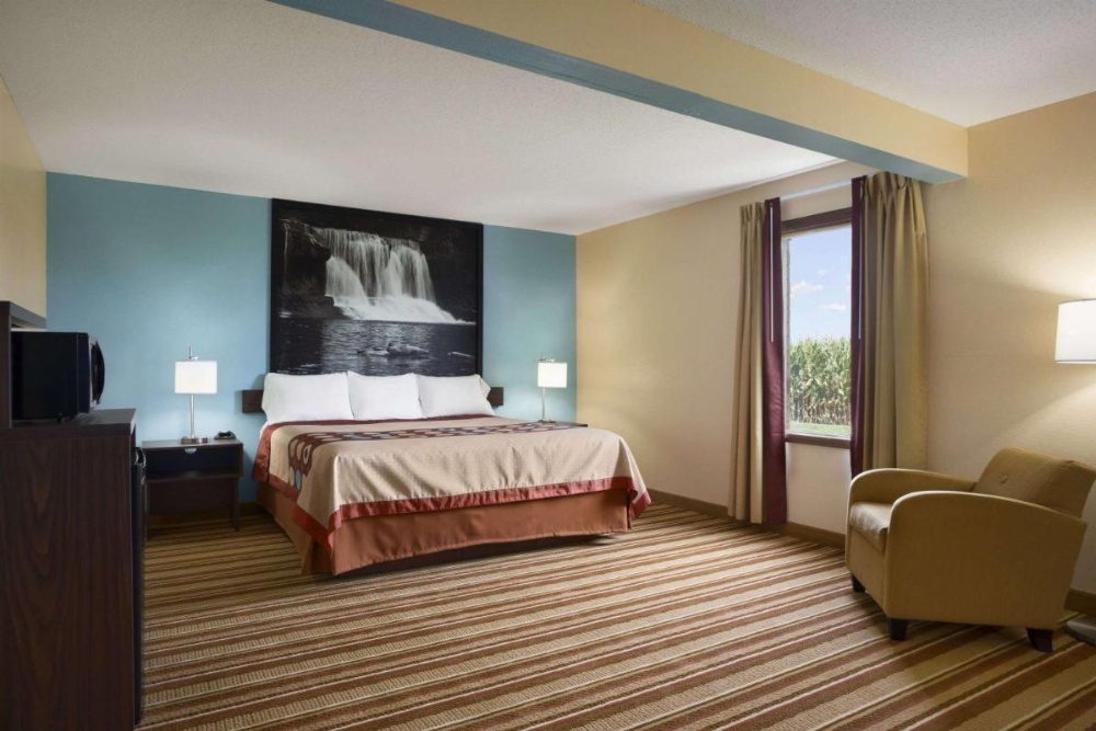 Super 8 by Wyndham Mattoon Image 31