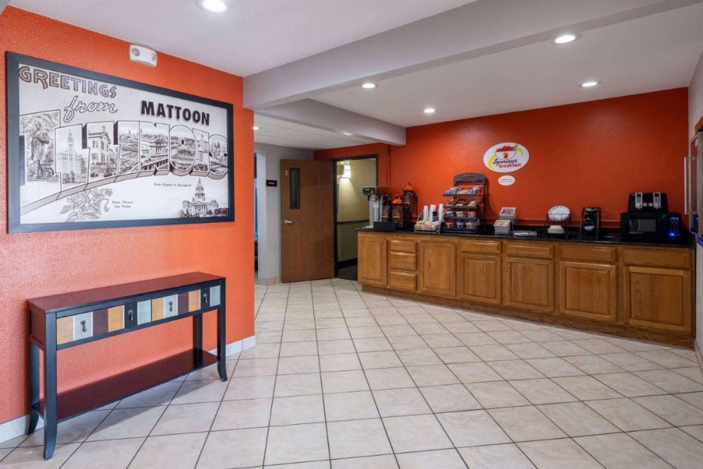 Super 8 by Wyndham Mattoon Image 40